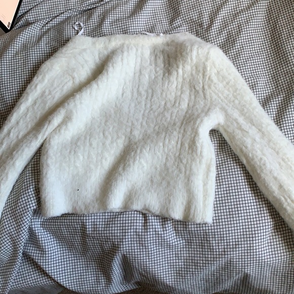 Garage button up long sleeve fuzzy crop top - Picture 3 of 3